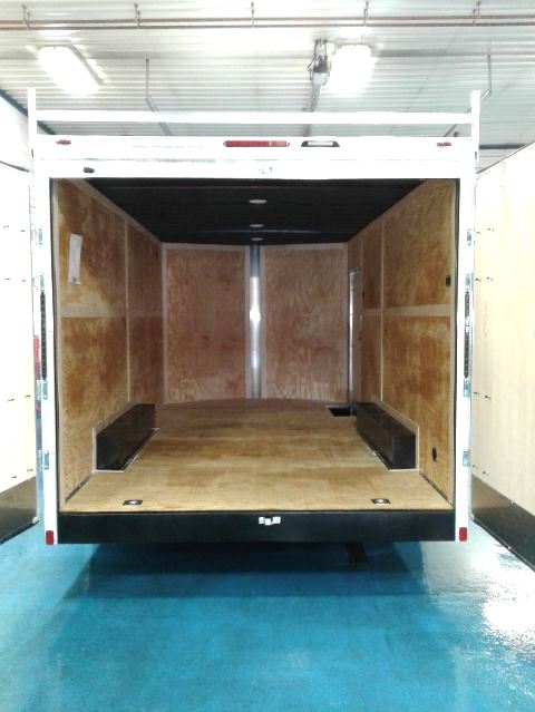 Homesteader HD 8.5x16 9950 GVW **Walk-On Roof** - Interior